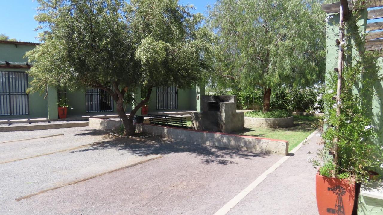 Die Windpomp Gastehuis Beaufort West Eksteriør billede
